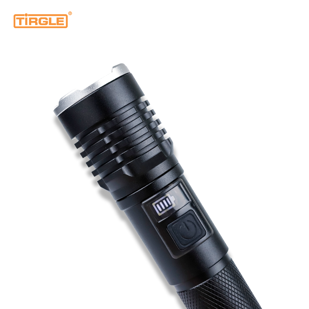 HL-5006 Léasair bán súmáil teileascópacha cóimhiotal alúmanaim Calafort luchtaithe ilfheidhmeach cineálC Flashlight gairmiúil le haghaidh oibríochtaí lasmuigh ag díriú uiscedhíonach teileascópacha