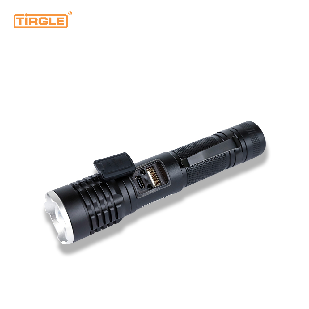 HL-5006 Léasair bán súmáil teileascópacha cóimhiotal alúmanaim Calafort luchtaithe ilfheidhmeach cineálC Flashlight gairmiúil le haghaidh oibríochtaí lasmuigh ag díriú uiscedhíonach teileascópacha