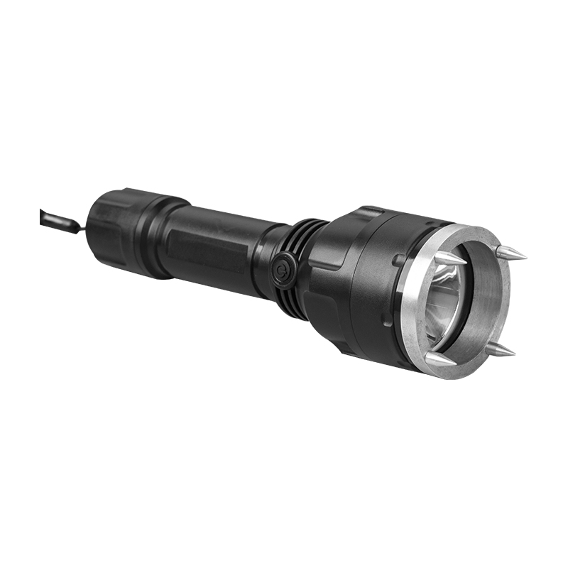 TL-S10 1LED 3W Am oibre iniompartha fada in-athluchtaithe ilfheidhmeach flashlight geal le ceallraí litiam ilfheidhm uiscedhíonach